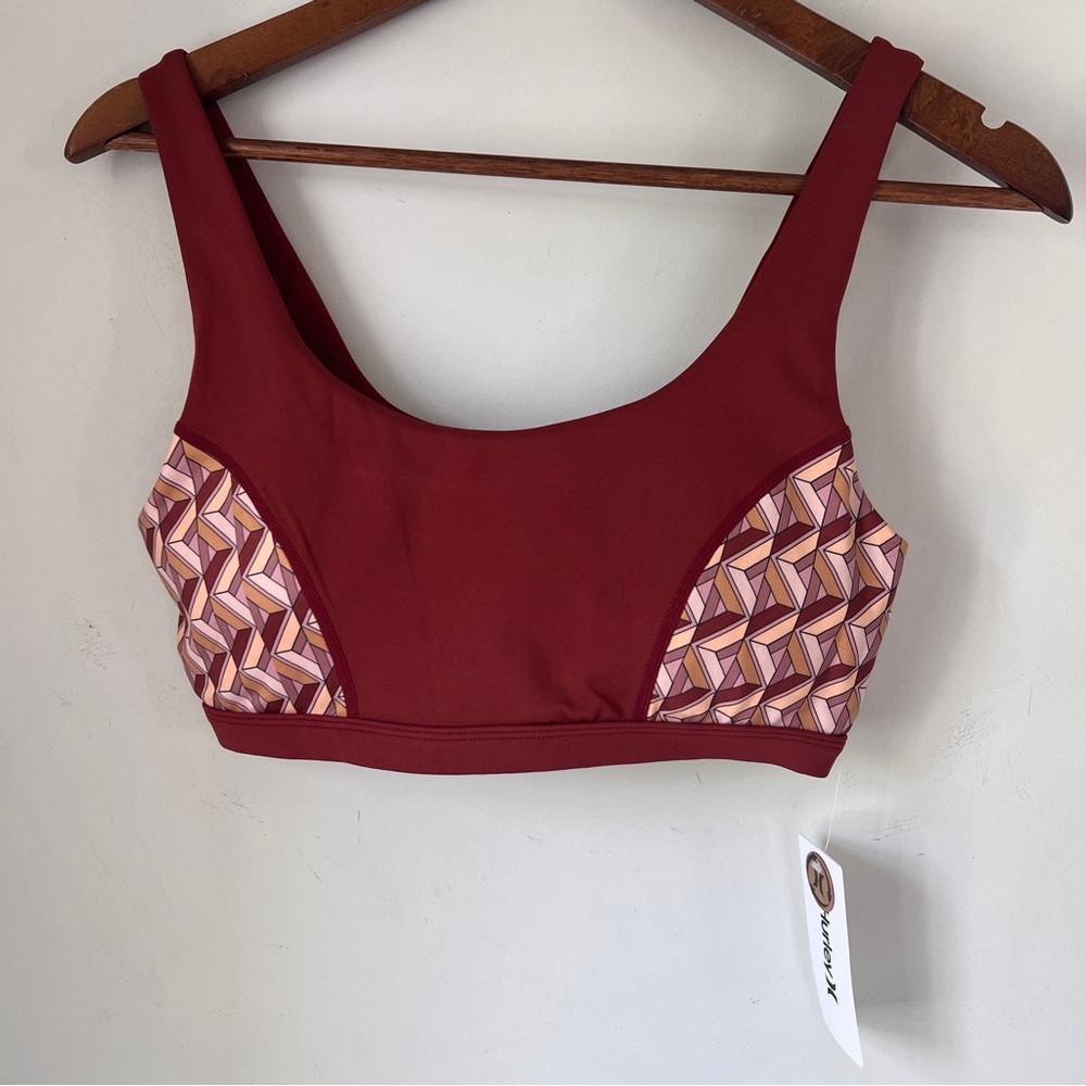 Hurley Red and Pink Sports Bra with Geometric Design